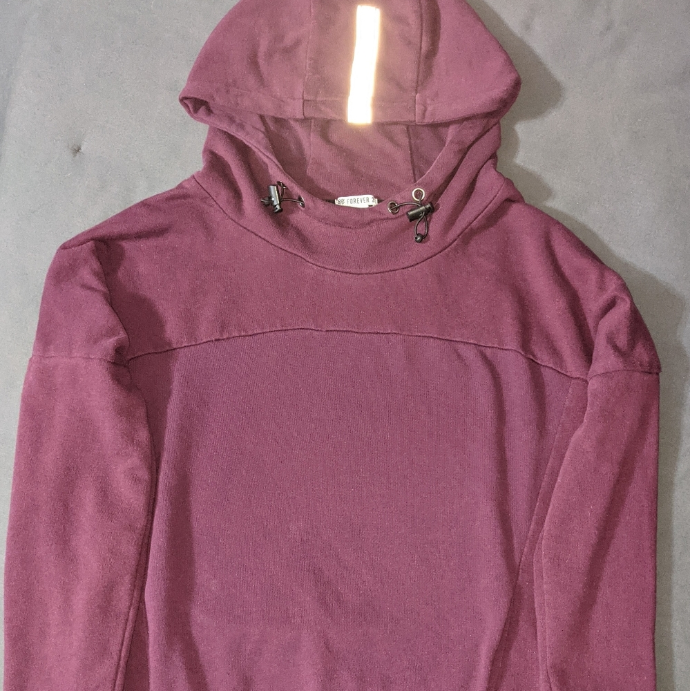Forever 21 women's large sweater hoodie